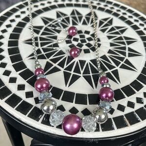 Purplish pink crystal silver colored beaded beads necklace earrings set